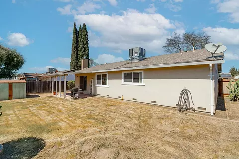 Exterior - 1424 Silverado Dr, Modesto, CA 95356 photo 6 of 7