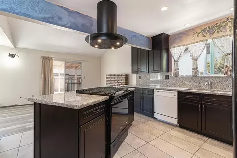 Kitchen - 1424 Silverado Dr, Modesto, CA 95356 photo 3 of 5