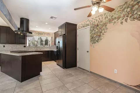 Kitchen - 1424 Silverado Dr, Modesto, CA 95356 photo 2 of 5