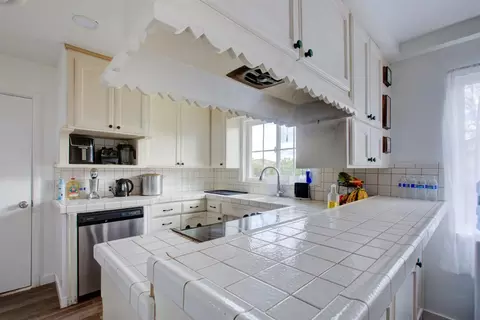 Kitchen - 1156 North Ave, Gustine, CA 95322 photo 1 of 4