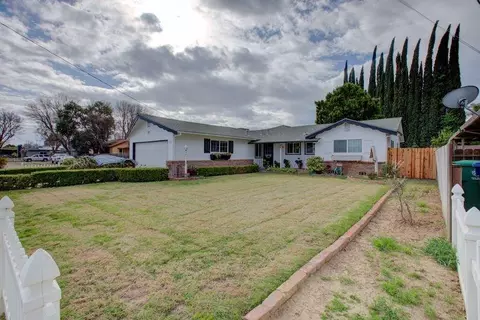 Exterior - 1156 North Ave, Gustine, CA 95322 photo 4 of 8