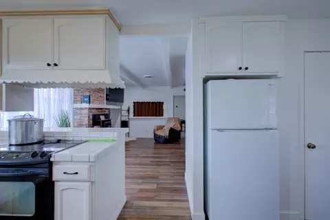 Kitchen - 1156 North Ave, Gustine, CA 95322 photo 4 of 4