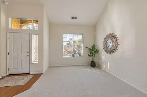 104 Larkin Cir, Folsom, CA 95630 photo 5
