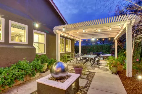 1012 Bendita Ct, Davis, CA 95618 photo 2