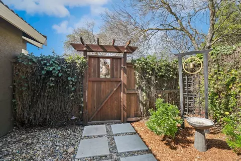 1012 Bendita Ct, Davis, CA 95618 photo 56