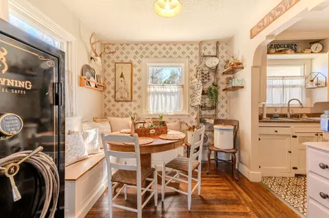Dining - 522 Cowee, Gridley, CA 95948 photo 1 of 2