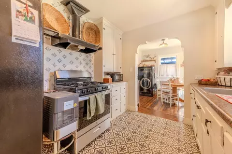 Kitchen - 522 Cowee, Gridley, CA 95948 photo 2 of 2