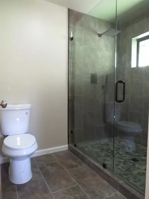 Bath - 705 Yankee Jims Rd, Colfax, CA 95713 photo 3 of 5
