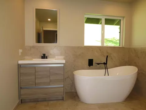 Bath - 705 Yankee Jims Rd, Colfax, CA 95713 photo 4 of 5