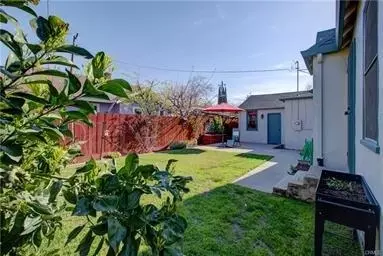 Exterior - 255 W 22 St, Merced, CA 95340 photo 5 of 11