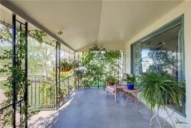 Exterior - 255 W 22 St, Merced, CA 95340 photo 8 of 11