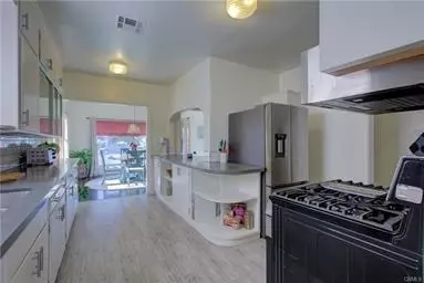 Kitchen - 255 W 22 St, Merced, CA 95340 photo 3 of 8