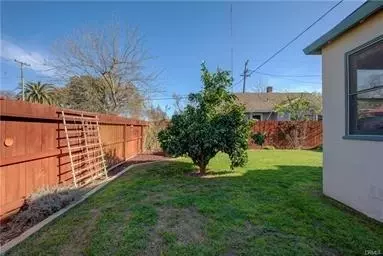 Exterior - 255 W 22 St, Merced, CA 95340 photo 4 of 11