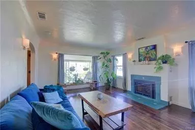 Living - 255 W 22 St, Merced, CA 95340 photo 4 of 4