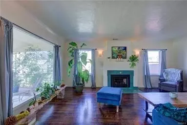Living - 255 W 22 St, Merced, CA 95340 photo 1 of 4