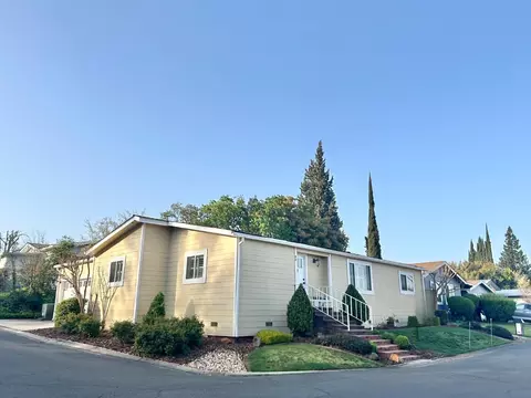 80 Hancock Dr, Roseville, CA 95678
