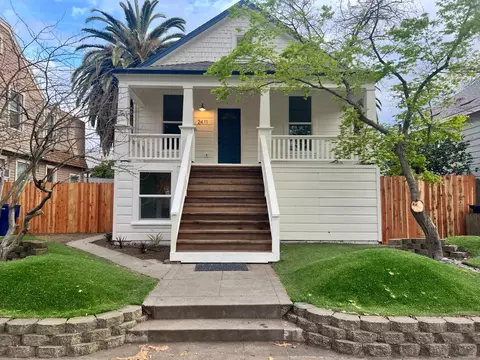 2411 C St, Sacramento, CA 95816