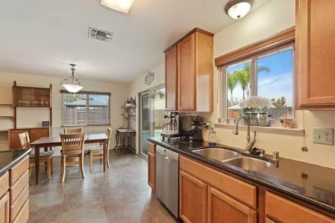 Kitchen - 767 Arbor Way, Manteca, CA 95336 photo 2 of 2