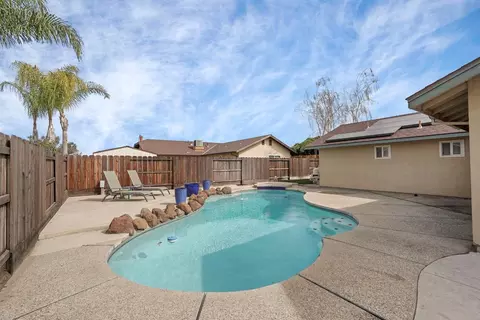 Exterior - 767 Arbor Way, Manteca, CA 95336 photo 4 of 5