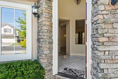 4746 Chestnut Ct, Dublin, CA 94568 photo 5