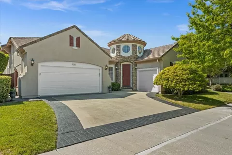 4746 Chestnut Ct, Dublin, CA 94568 photo 2