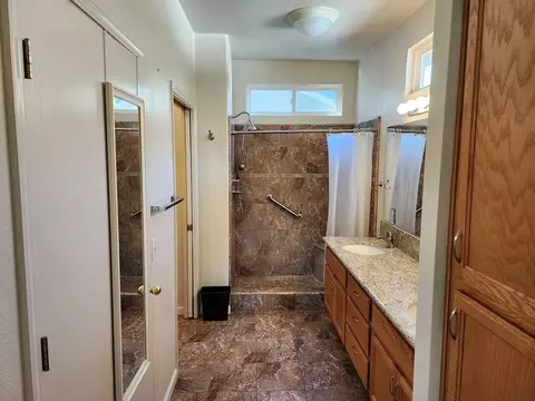 3360 Spring Garden Dr, Turlock, CA 95382 photo 4