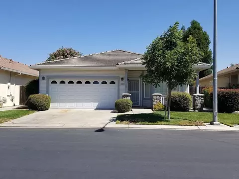 3360 Spring Garden Dr, Turlock, CA 95382 photo 1