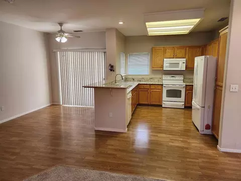 3360 Spring Garden Dr, Turlock, CA 95382 photo 3