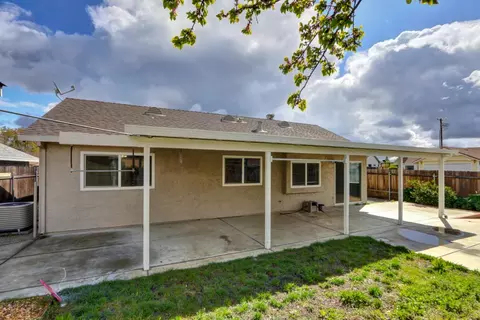 Exterior - 5349 Vichy Cir, Antelope, CA 95843 photo 7 of 10