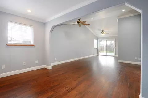 Living - 5349 Vichy Cir, Antelope, CA 95843 photo 3 of 7