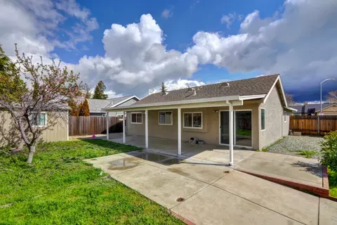 Exterior - 5349 Vichy Cir, Antelope, CA 95843 photo 2 of 10