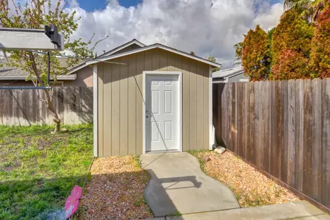 Exterior - 5349 Vichy Cir, Antelope, CA 95843 photo 4 of 10