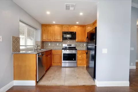 Kitchen - 5349 Vichy Cir, Antelope, CA 95843 photo 1 of 6