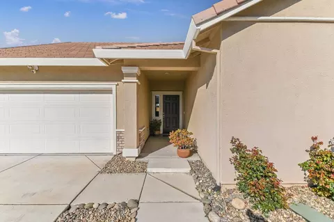 2327 Merlin Ln, Manteca, CA 95337 photo 3