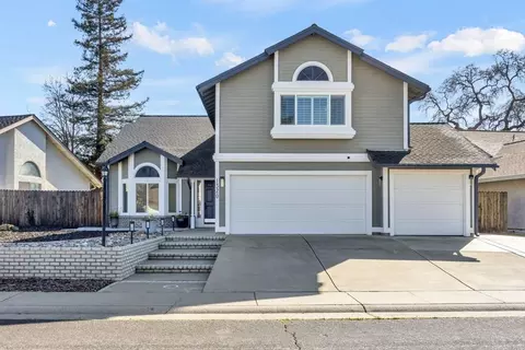 1320 Harrison Dr, Roseville, CA 95678