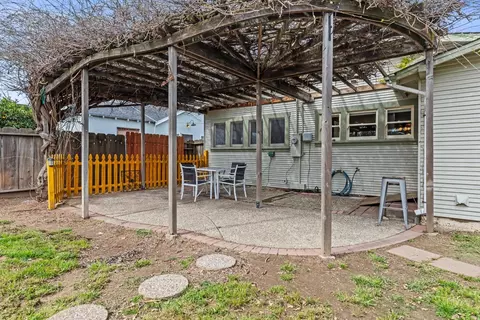 302 E Fairmont Ave, Modesto, CA 95354 photo 32