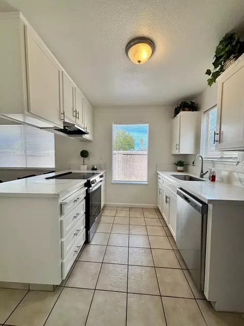 2417 Budd St, Modesto, CA 95350 photo 3