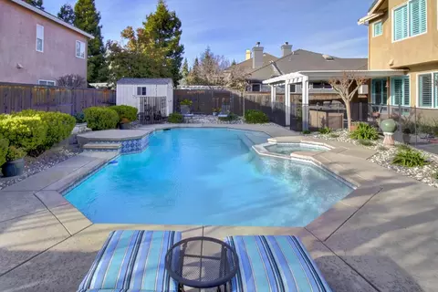 9670 Clipper Cove Pl, Elk Grove, CA 95758
