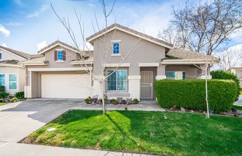 9484 Windrift Ln, Elk Grove, CA 95758