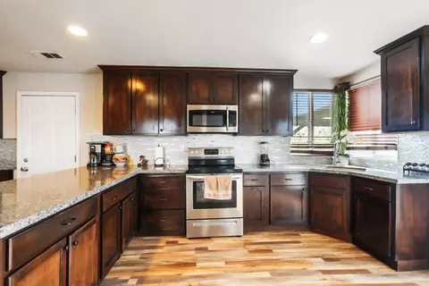 501 S Commons Rd, Turlock, CA 95380 photo 6
