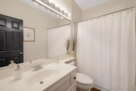 Bath - 495 Michelle Dr, Jackson, CA 95642 photo 1 of 5