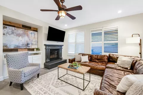 Living - 495 Michelle Dr, Jackson, CA 95642 photo 2 of 4