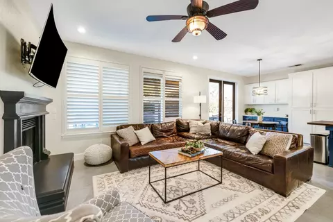 Living - 495 Michelle Dr, Jackson, CA 95642 photo 3 of 4