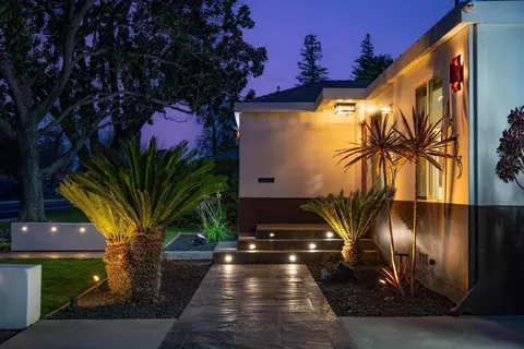 Exterior - 1333 Sycamore Ave, Modesto, CA 95350 photo 8 of 19