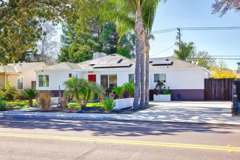 Exterior - 1333 Sycamore Ave, Modesto, CA 95350 photo 4 of 19