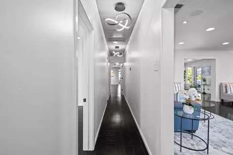 Entry Way - 1333 Sycamore Ave, Modesto, CA 95350 photo 3 of 3