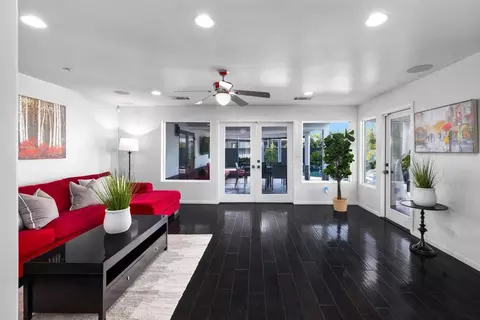 Living - 1333 Sycamore Ave, Modesto, CA 95350 photo 1 of 2