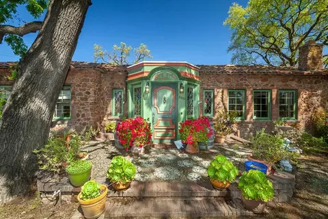 825 S Regent St, Stockton, CA 95204