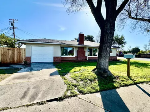 1404 Grape Ave, Modesto, CA 95350 photo 1