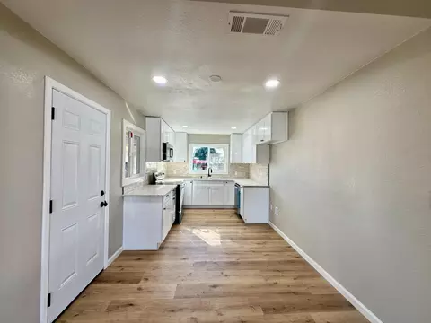 1404 Grape Ave, Modesto, CA 95350 photo 9